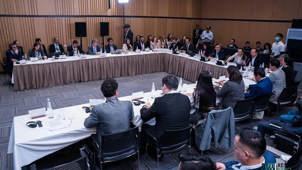 Нефтяники Каспия договорились о декарбонизации на саммите в Астане